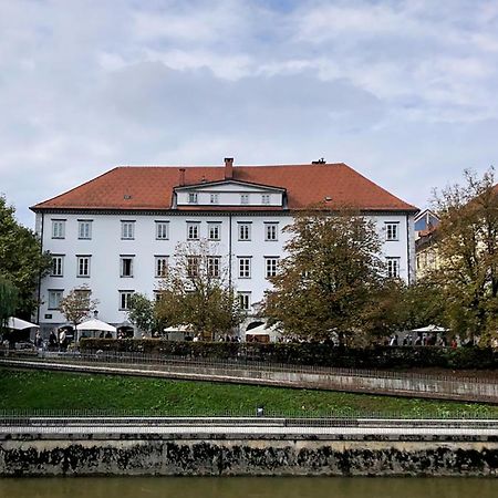 Apartment Breg - Old Town River Ljubljana Exterior photo