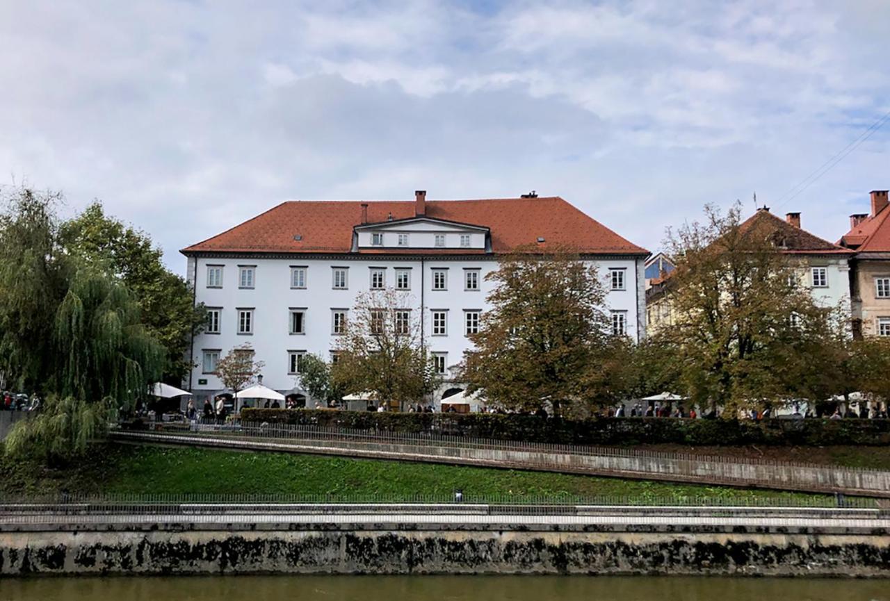 Apartment Breg - Old Town River Ljubljana Exterior photo