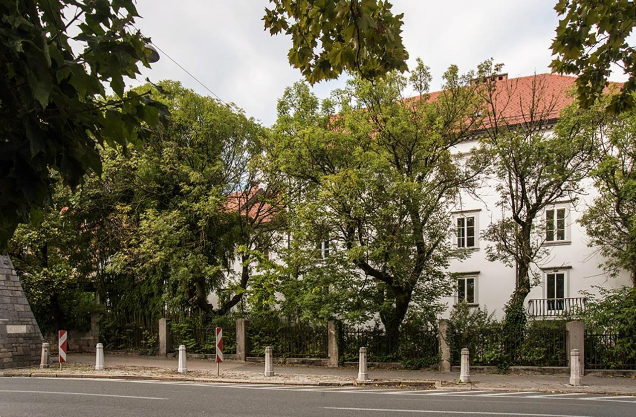 Apartment Breg - Old Town River Ljubljana Exterior photo